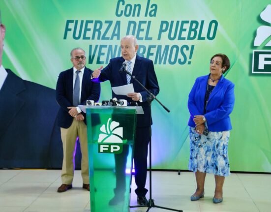 Rafael Alburquerque durante presentación del Balance Social 2025 en Santo Domingo”
